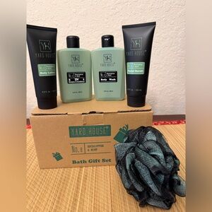 New Yard House Men’s Bath Gift Set Eucalyptus & Mint lotion shampoo scrub loofah